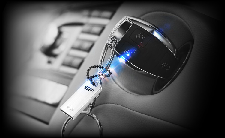 فلش مموری Silicon Power مدل T03 USB 2.0 ظرفیت 32 گیگابایت